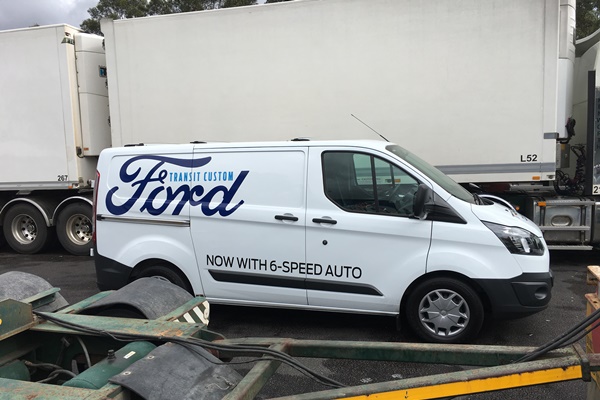 2017 Ford Transit Custom Van 