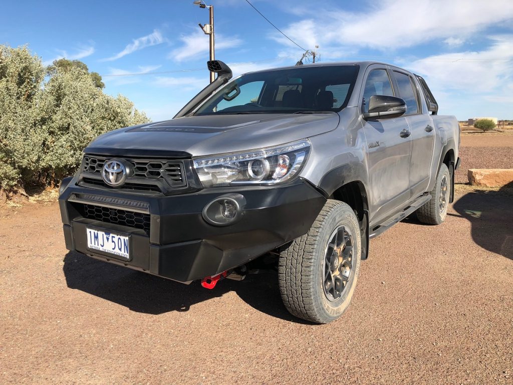 2018 toyota hilux rugged x