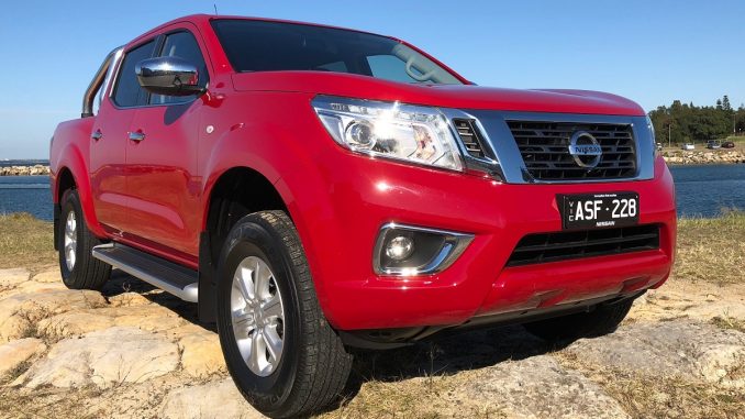 2018 nissan navara st