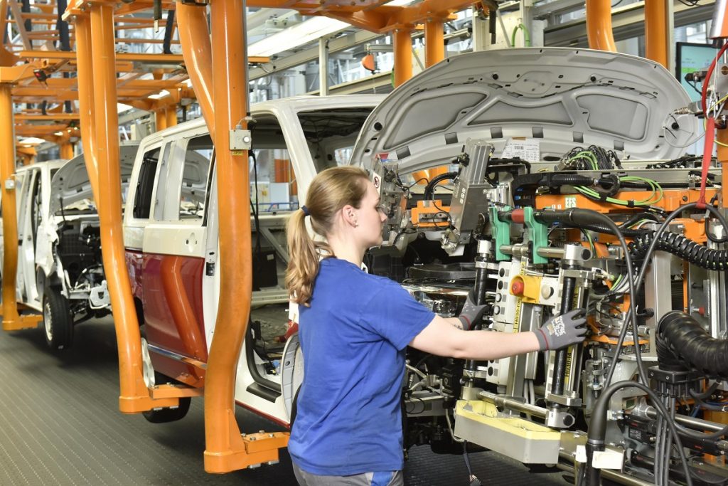 volkswagen transporter production hannover