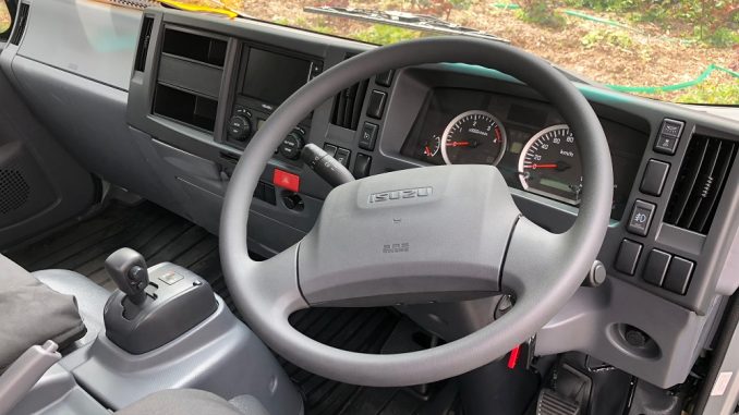 isuzu n-series interior