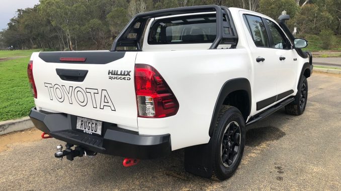 2018 toyota hilux rugged side and rear