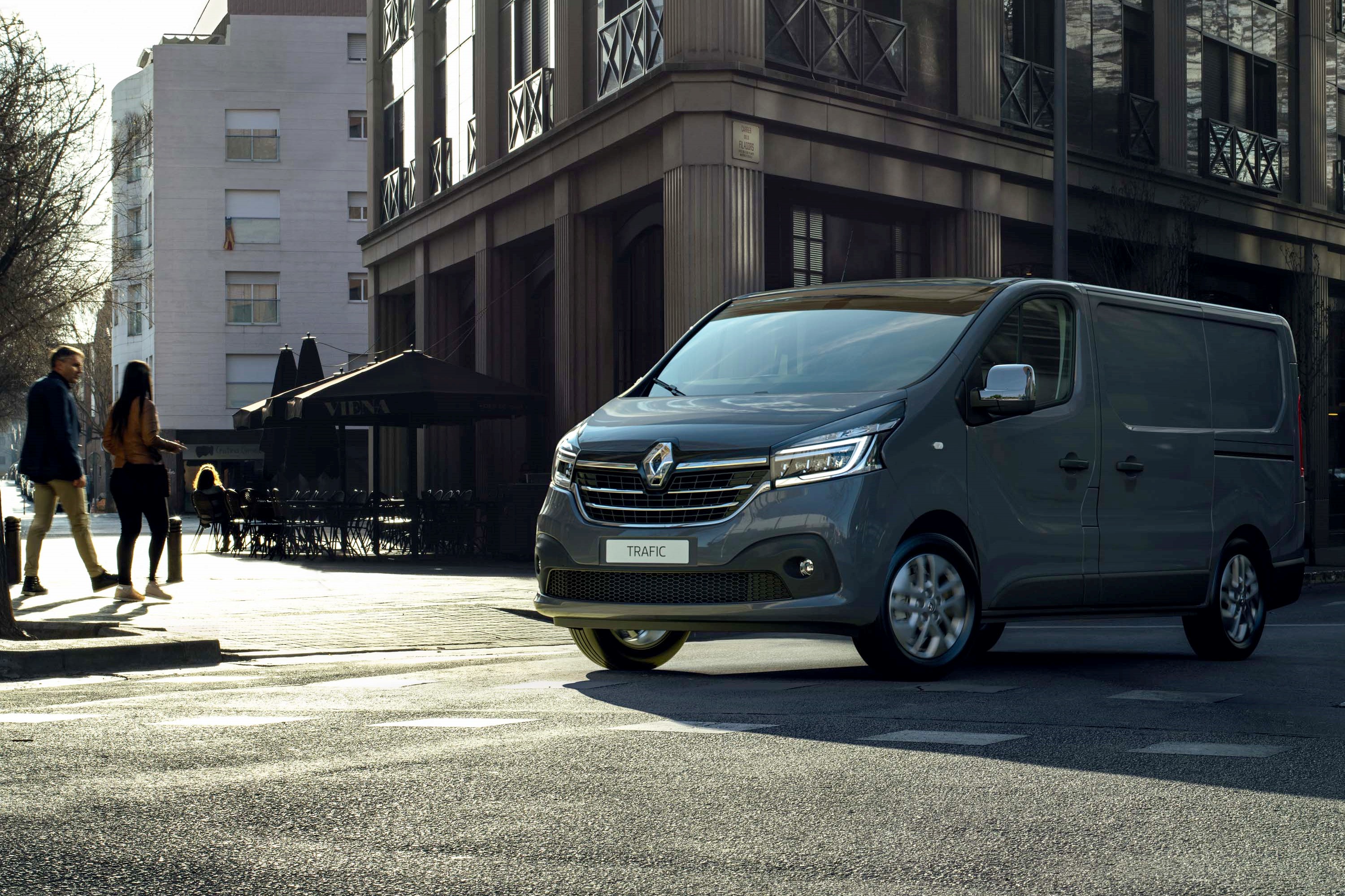 Renault Trafic Automatic version launched | Ute and Van Guide