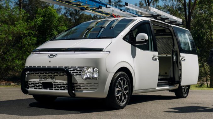 2023 Hyundai STARIA-LOAD Premium 1