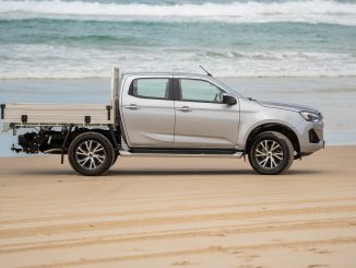 2024 Isuzu D-MAX LS-U Crew Cab Chassis Mercury Silver North Stradbroke Island (23)