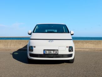 2027 STARIA Load Electric